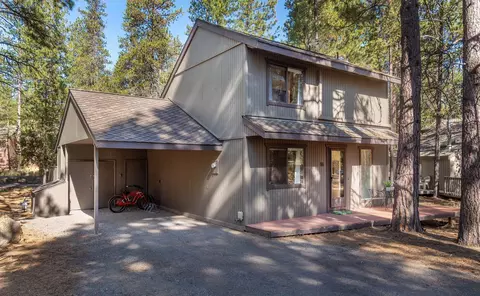 18076 Juniper Ln, Sunriver, OR 97707 photo 3