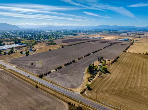 36498 Highway 34, Lebanon, OR 97355