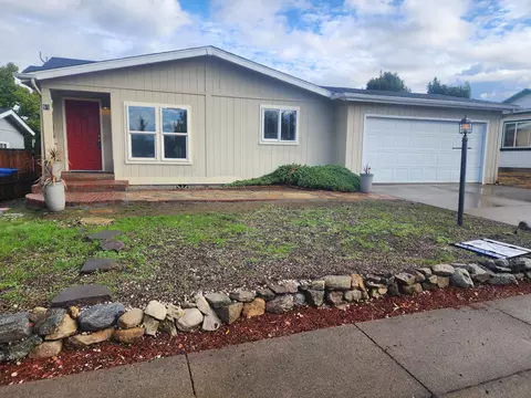 91 Eagle View Dr, Eagle Point, OR 97524 photo 2