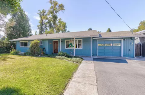 2344 Cullison Ln, Grants Pass, OR 97527