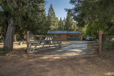 1585 Cedar Flat Rd, Williams, OR 97544 photo 3