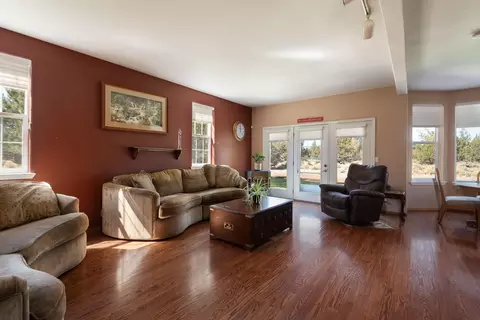 60495 Dakota Trl, Bend, OR 97702 photo 6