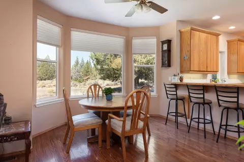 60495 Dakota Trl, Bend, OR 97702 photo 9