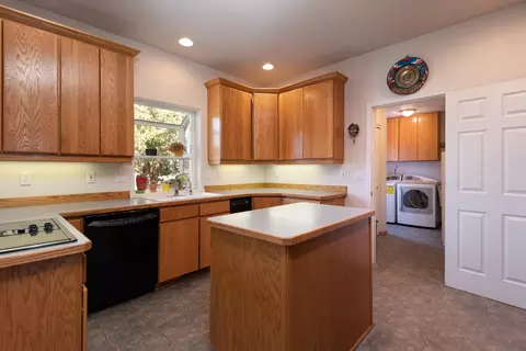 60495 Dakota Trl, Bend, OR 97702 photo 12