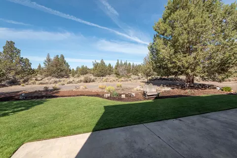 60495 Dakota Trl, Bend, OR 97702 photo 29