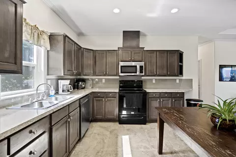 201 E Rapp Rd, Talent, OR 97540 photo 10
