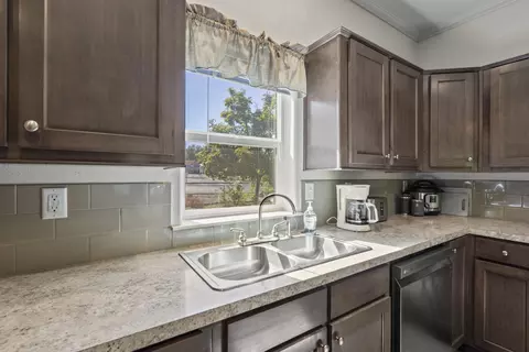 201 E Rapp Rd, Talent, OR 97540 photo 12