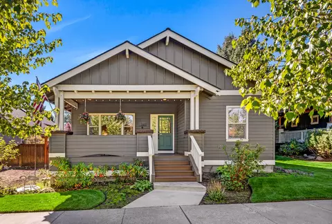2621 NW High Lakes Loop, Bend, OR 97703