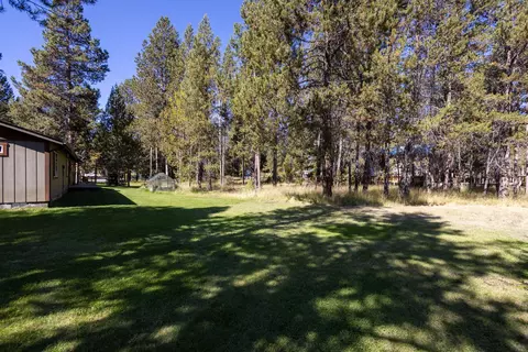 55616 Big River Dr, Bend, OR 97707 photo 28
