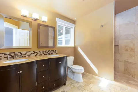 55616 Big River Dr, Bend, OR 97707 photo 10