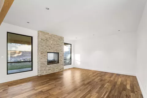 61019 Light Peak Dr, Bend, OR 97702 photo 5