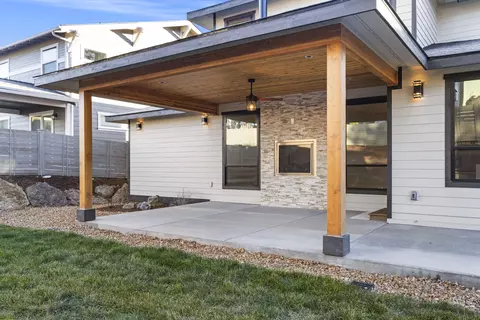 61019 Light Peak Dr, Bend, OR 97702 photo 27