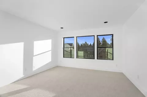 61019 Light Peak Dr, Bend, OR 97702 photo 21