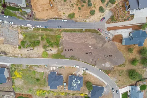 568 La Strada Circle Lot 70 72 73 Cir #LOT 70, 72 & 73, Medford, OR 97504