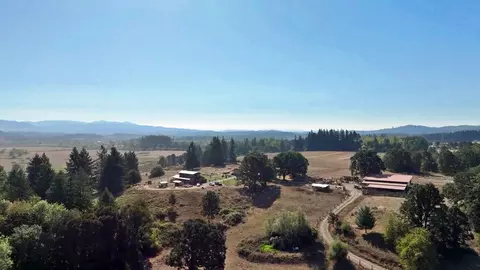 39038 Griggs Dr, Lebanon, OR 97355