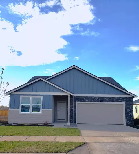 569 NE Union Loop # 176, Prineville, OR 97754