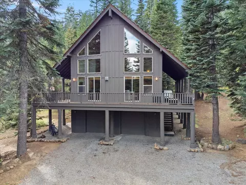 7608 Skycrest Dr, Klamath Falls, OR 97601
