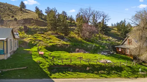 S Nelson Street, Mitchell, OR 97750 photo 5