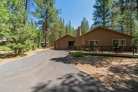 56926 E Park Ln, Sunriver, OR 97707 photo 3