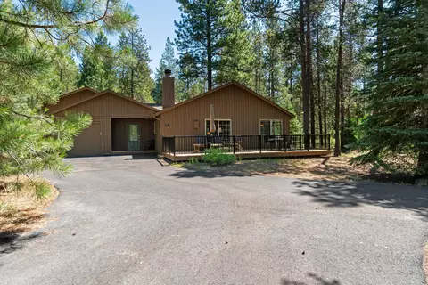56926 E Park Ln, Sunriver, OR 97707 photo 2