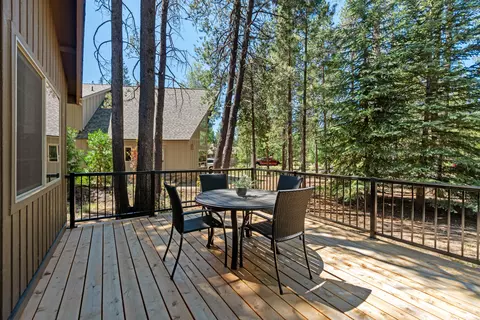 56926 E Park Ln, Sunriver, OR 97707 photo 5