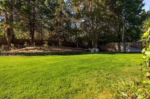 21057 Bayou Dr, Bend, OR 97702 photo 21