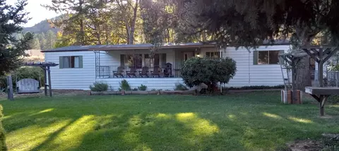 935 W Evans Creek Rd, Rogue River, OR 97537
