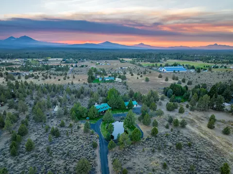 17460 Cascade Estates Dr, Bend, OR 97703 photo 27