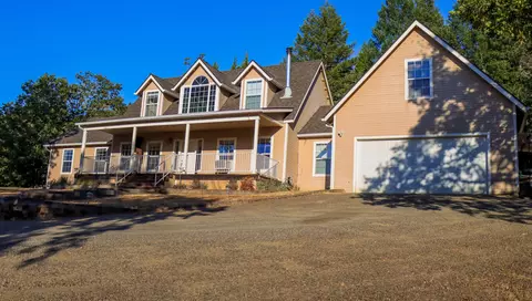 4557 Pleasant Creek Rd, Rogue River, OR 97537