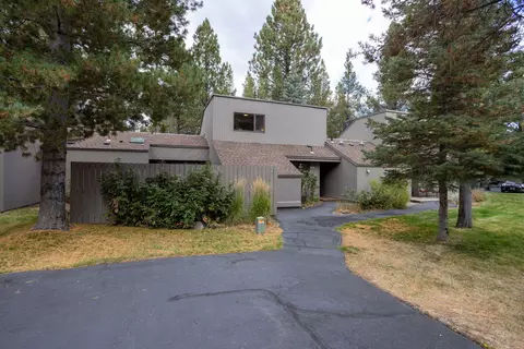 57203 Island Rd #3, Sunriver, OR 97707