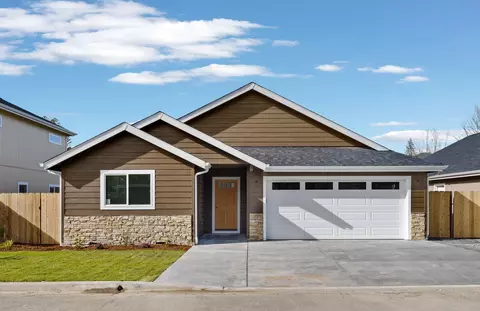 1425 SE Paytons Way, Grants Pass, OR 97527