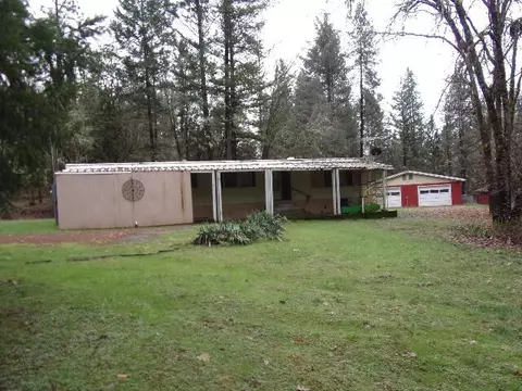 269 Opal Ln, Grants Pass, OR 97526