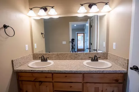 1354 Ellison Loop, Merlin, OR 97532 photo 23