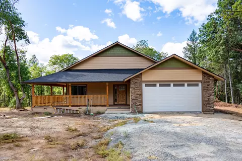 1354 Ellison Loop, Merlin, OR 97532