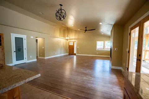 1354 Ellison Loop, Merlin, OR 97532 photo 14
