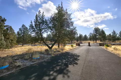 15926 SW Quail Rd, Terrebonne, OR 97760