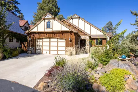 61309 Ring Bearer Ct, Bend, OR 97702