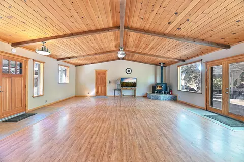 1040 Garner Rd, Cave Junction, OR 97523 photo 9
