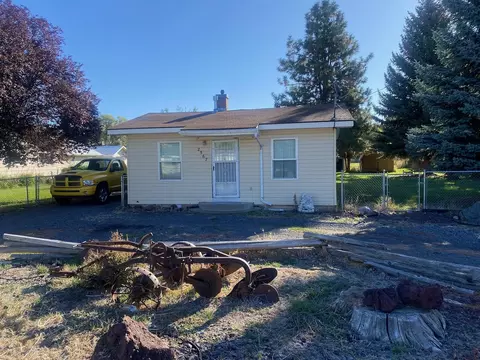 2567 Kane St, Klamath Falls, OR 97603