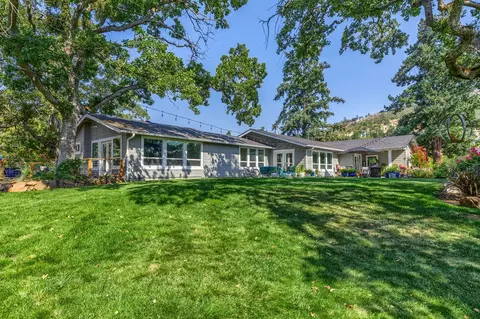 3540 N Foothill Rd, Medford, OR 97504