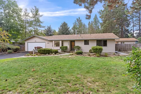 19711 Poplar St, Bend, OR 97702