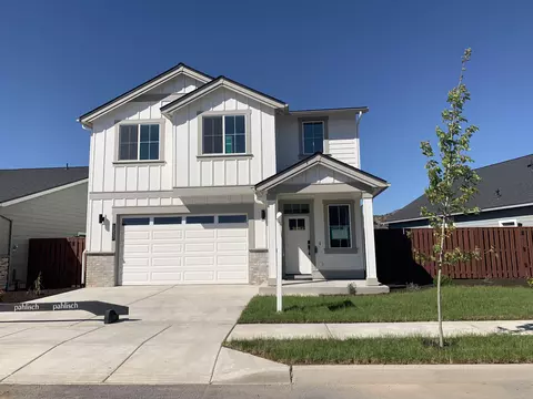 1237 NE Henry Dr, Prineville, OR 97754