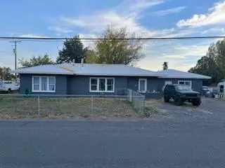 329 E 1st St, Merrill, OR 97633