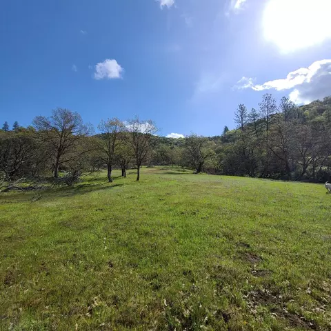 Upper River Road, Gold Hill, OR 97525