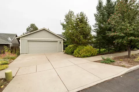 20352 Shetland Loop, Bend, OR 97703