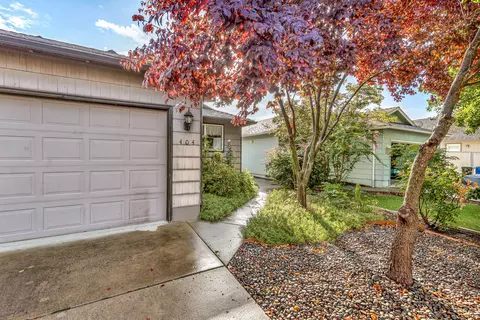 404 Canyon Way, Eagle Point, OR 97524 photo 4