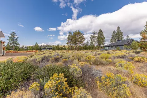 61397 Cannon Ct, Bend, OR 97702