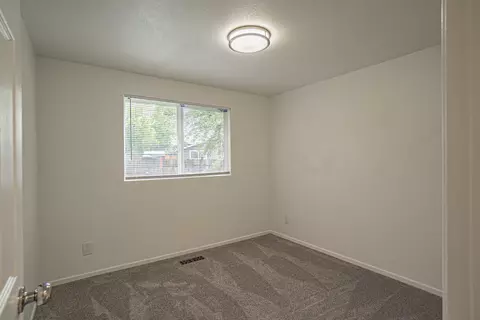 393 Elm Way, Eagle Point, OR 97524 photo 16