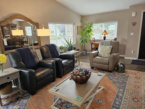 555 Freeman Rd #202, Central Point, OR 97502 photo 6