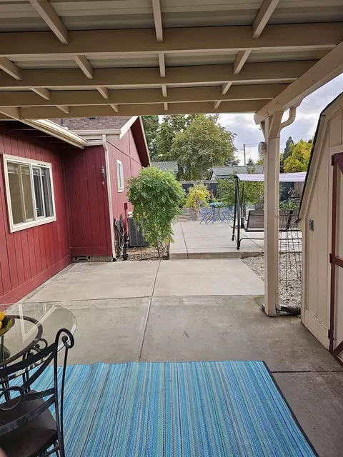 555 Freeman Rd #202, Central Point, OR 97502 photo 33